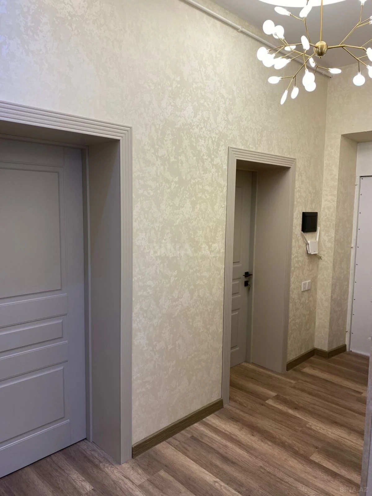 Satılır 3 otaqlı mənzil 75 m²