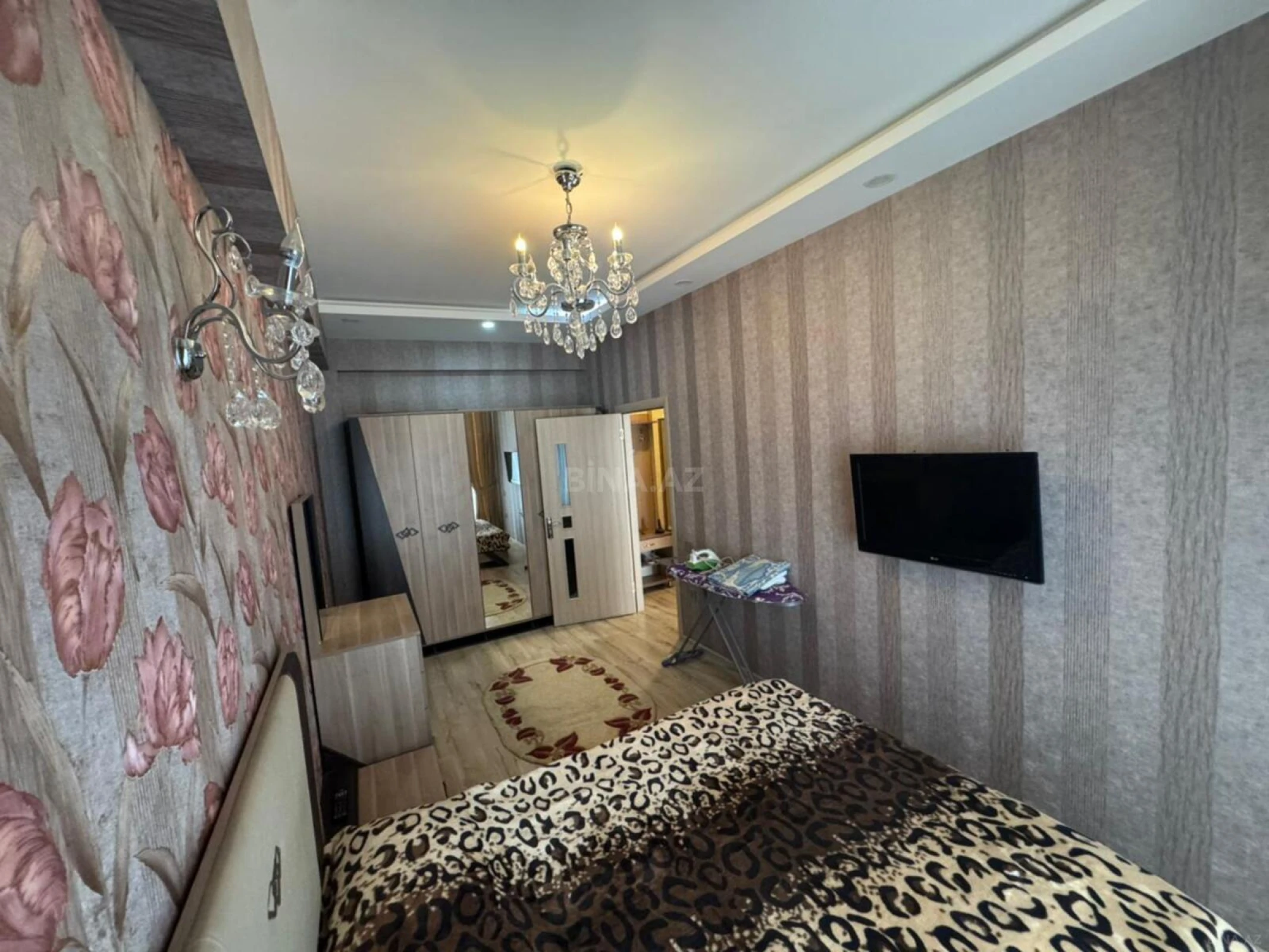 Kirayə verilir 2 otaqlı mənzil 65 m²