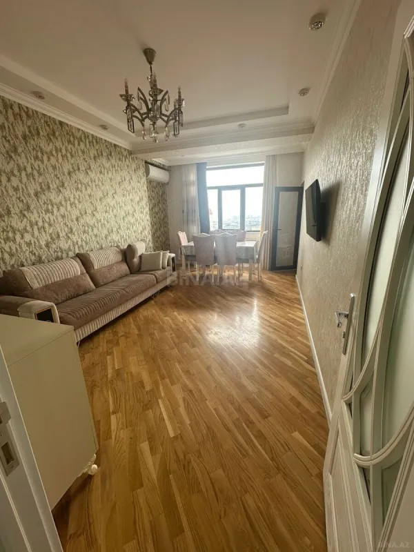 Kirayə verilir 2 otaqlı mənzil 65 m²