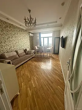 Kirayə verilir 2 otaqlı mənzil 65 m² — Bakı 2 otaq 65.00 m²