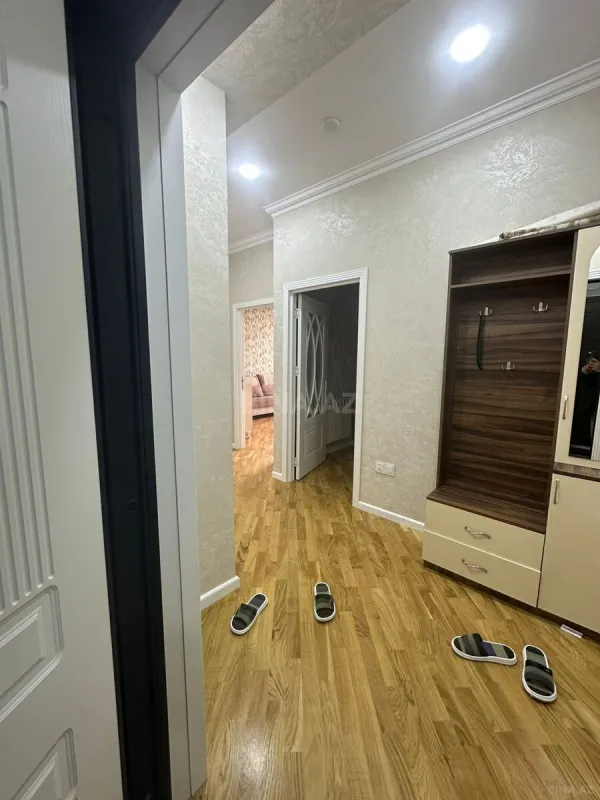 Kirayə verilir 2 otaqlı mənzil 65 m²