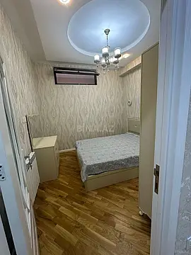 Kirayə verilir 2 otaqlı mənzil 65 m²