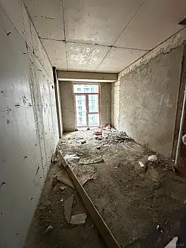 Satılır 3 otaqlı mənzil 130 m²