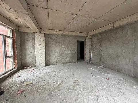 Satılır 3 otaqlı mənzil 130 m²
