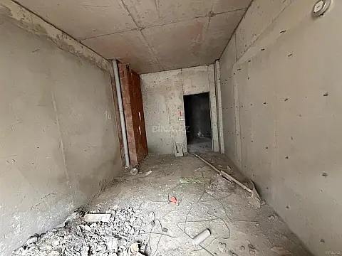 Satılır 3 otaqlı mənzil 130 m²