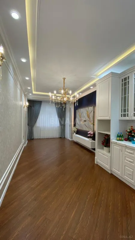 Satılır 3 otaqlı mənzil 105 m²