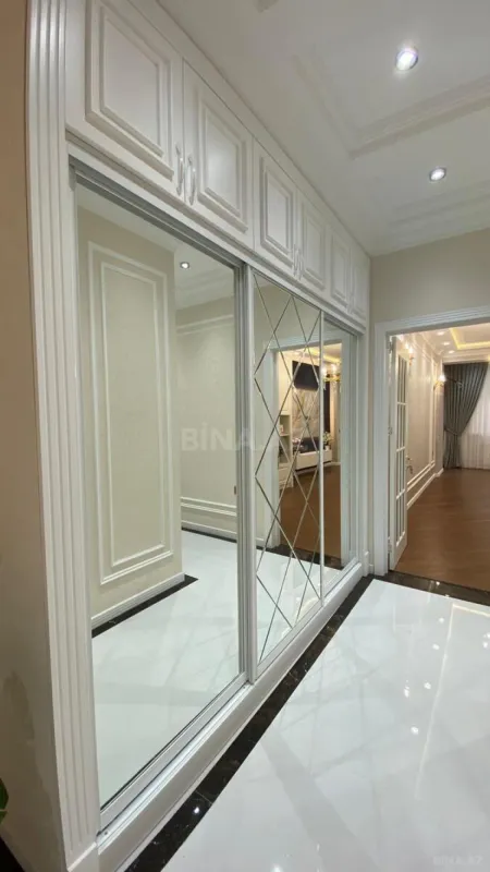 Satılır 3 otaqlı mənzil 105 m²