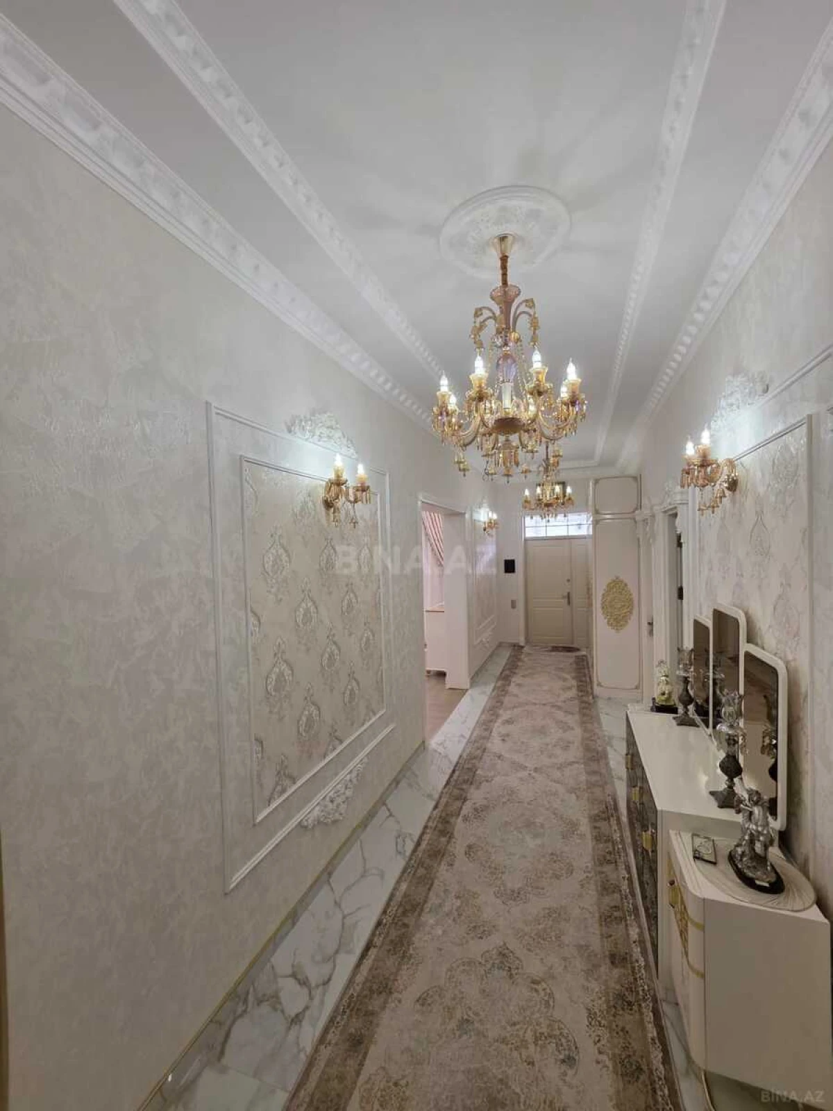 Satılır 4 otaqlı həyət evi 200 m²