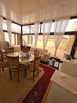 Satılır 4 otaqlı həyət evi 200 m²
