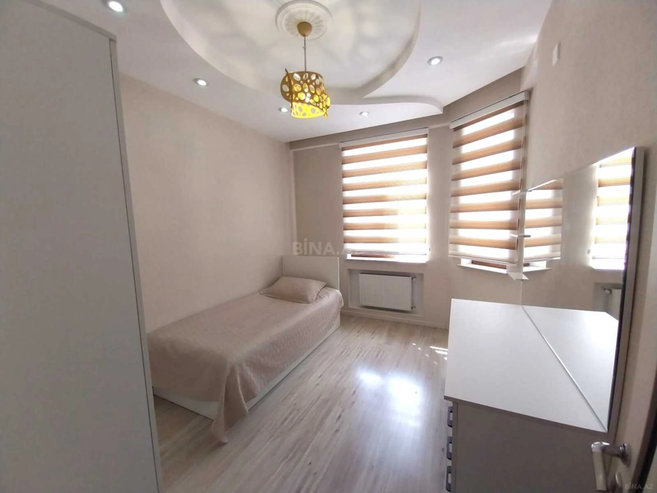 Satılır 3 otaqlı mənzil 102.5 m²