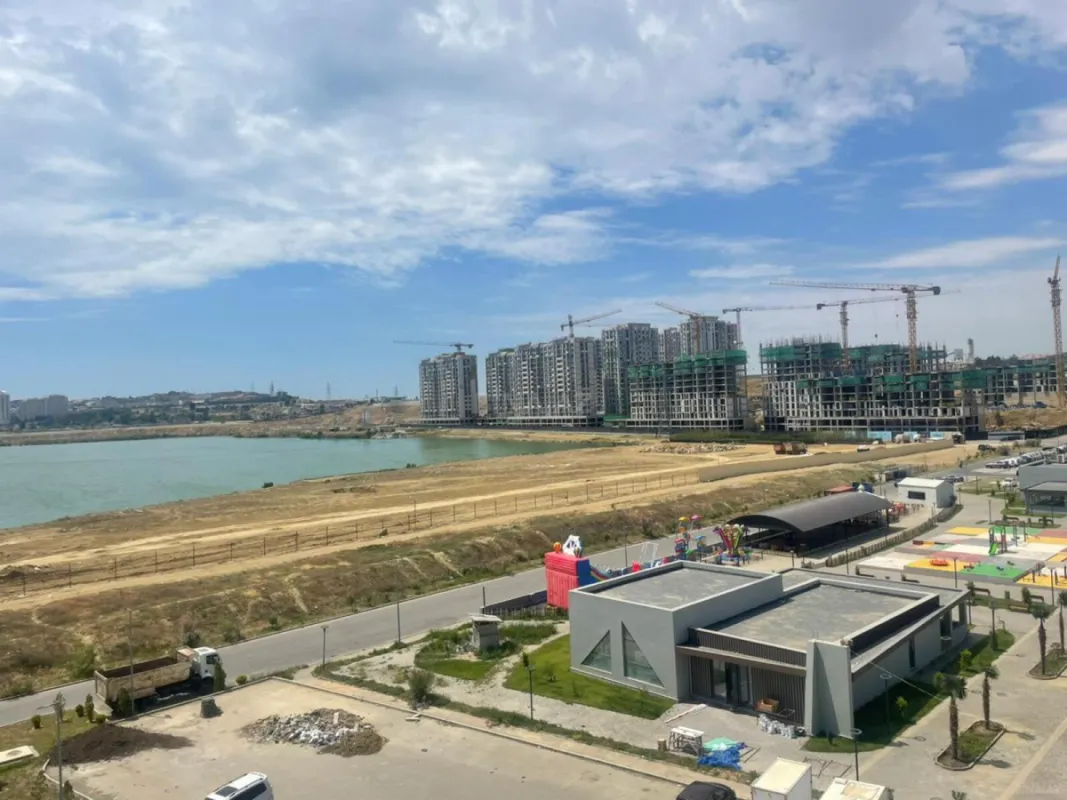 Satılır 2 otaqlı mənzil 41 m²