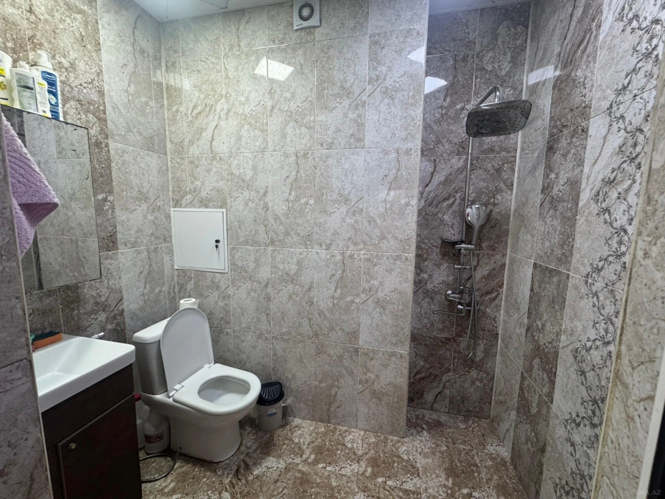 Satılır 2 otaqlı mənzil 70 m²