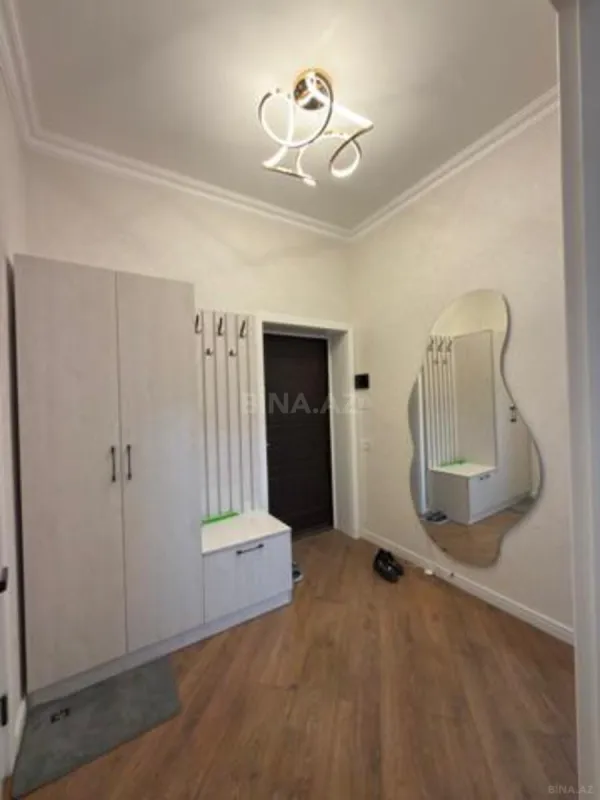 Kirayə verilir 2 otaqlı mənzil 61 m²