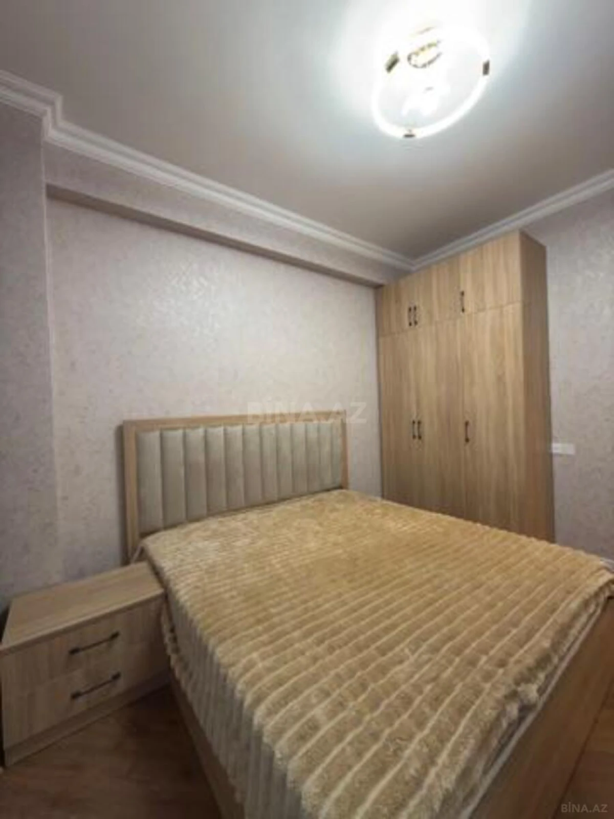 Kirayə verilir 2 otaqlı mənzil 61 m²