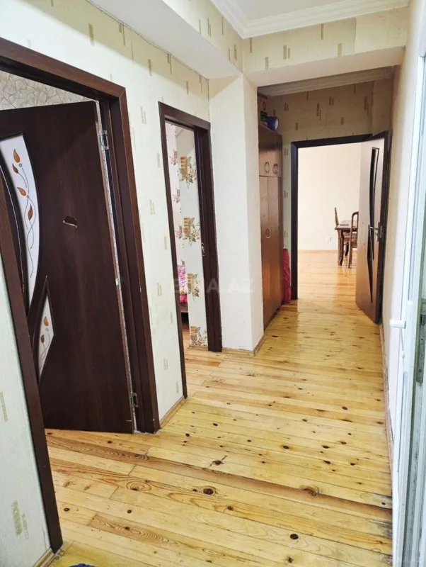 Satılır 2 otaqlı mənzil 85 m²