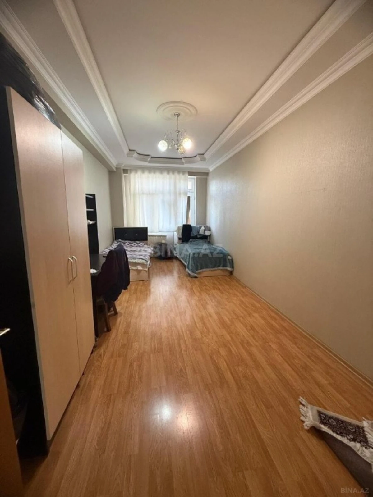 Satılır 3 otaqlı mənzil 167 m²