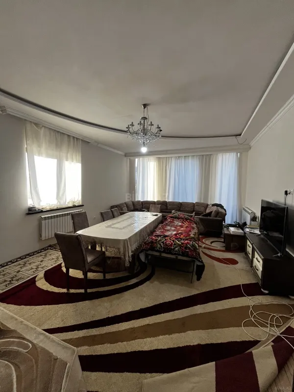 Satılır 7 otaqlı həyət evi 320 m²