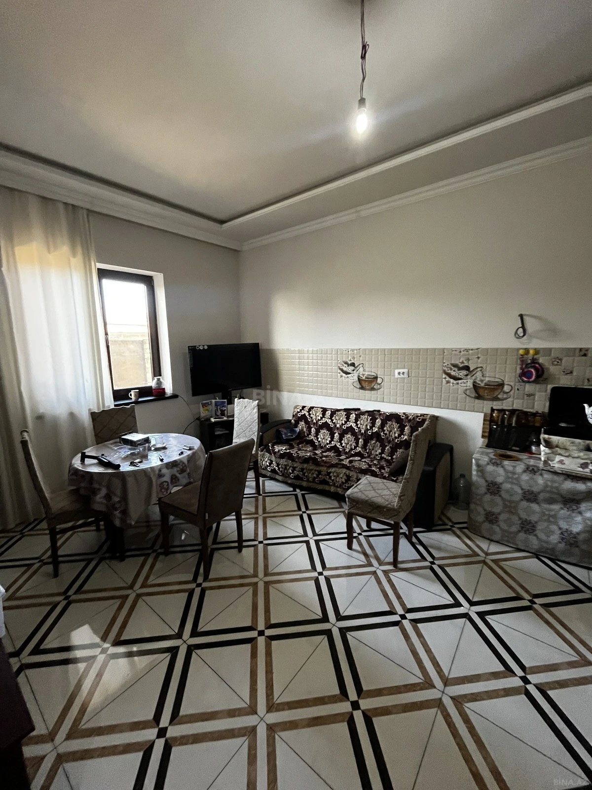 Satılır 7 otaqlı həyət evi 320 m²