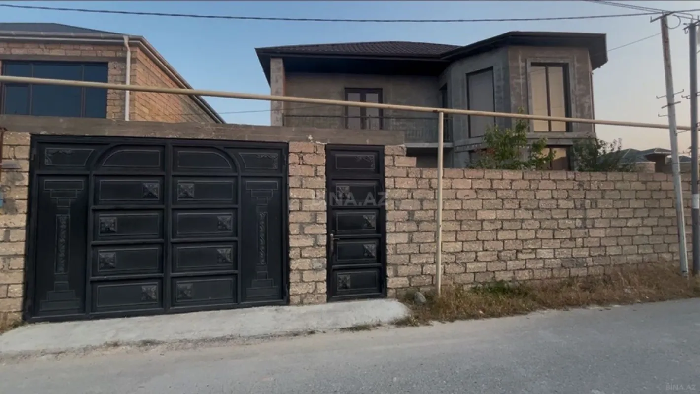 Satılır 7 otaqlı həyət evi 320 m²