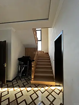 Satılır 7 otaqlı həyət evi 320 m²