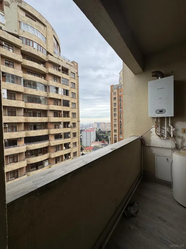 Satılır 2 otaqlı mənzil 78 m²