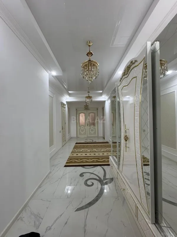 Satılır 2 otaqlı mənzil 78 m²