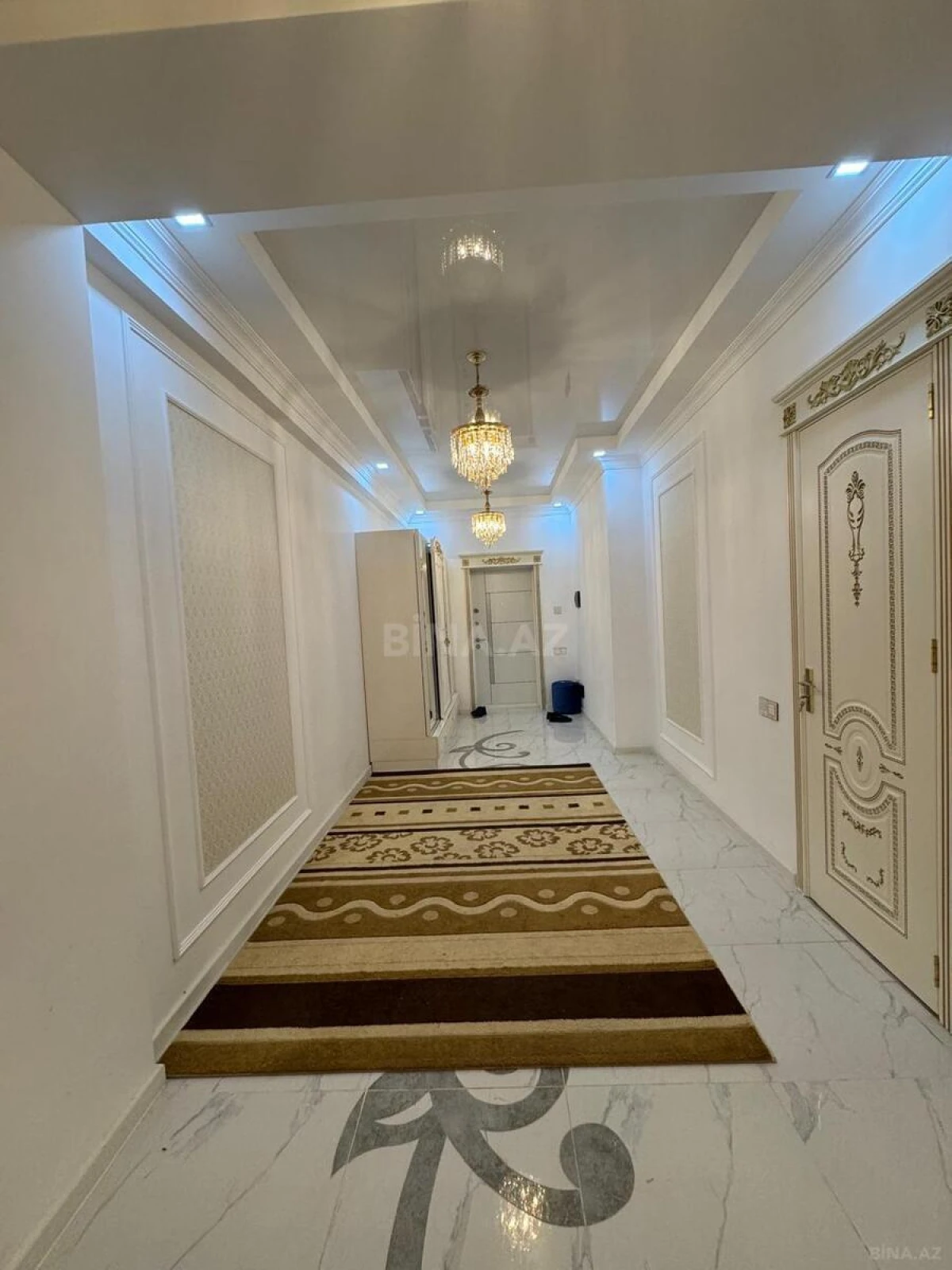 Satılır 2 otaqlı mənzil 78 m²