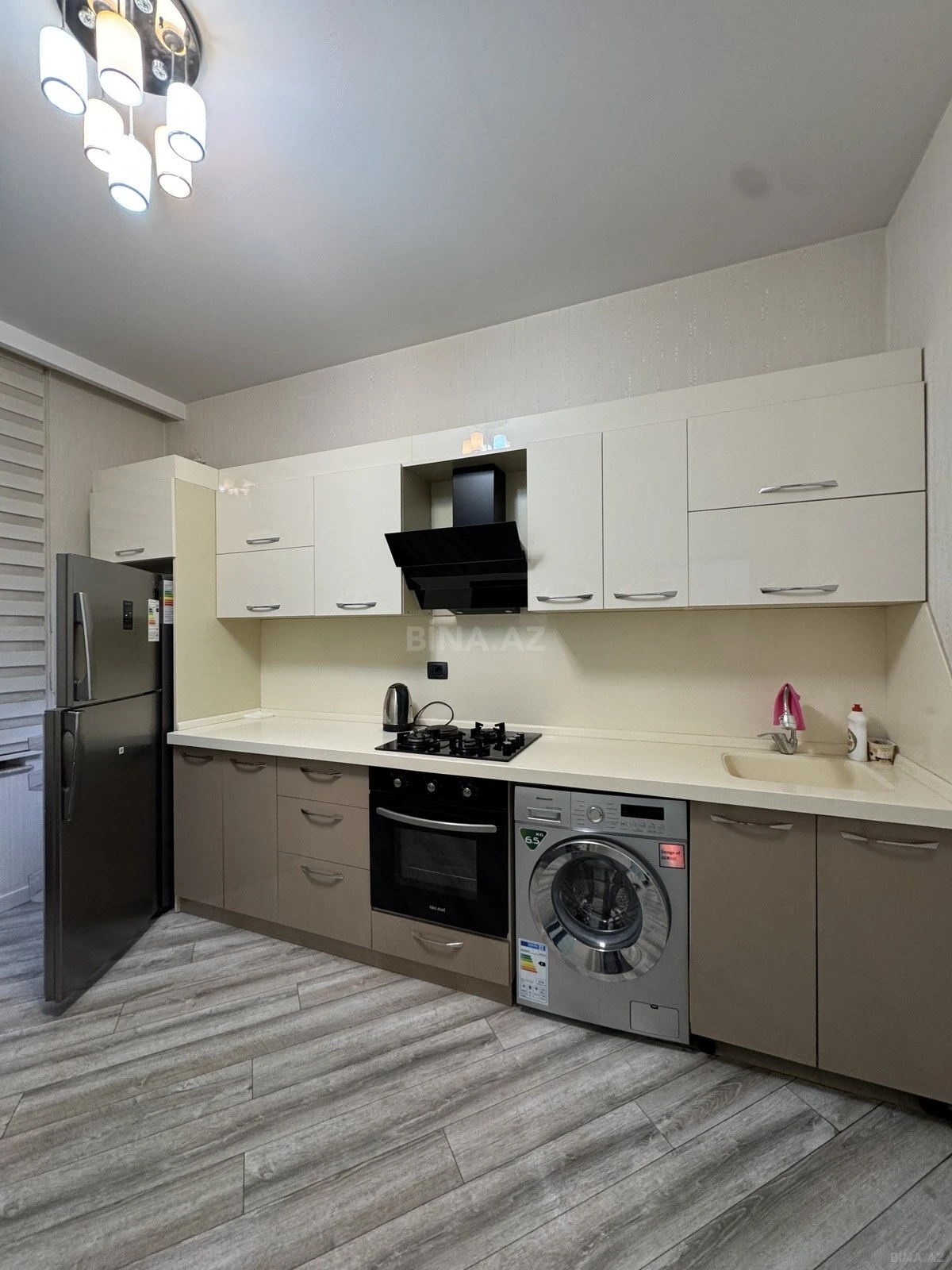 Kirayə verilir 3 otaqlı mənzil 120 m²