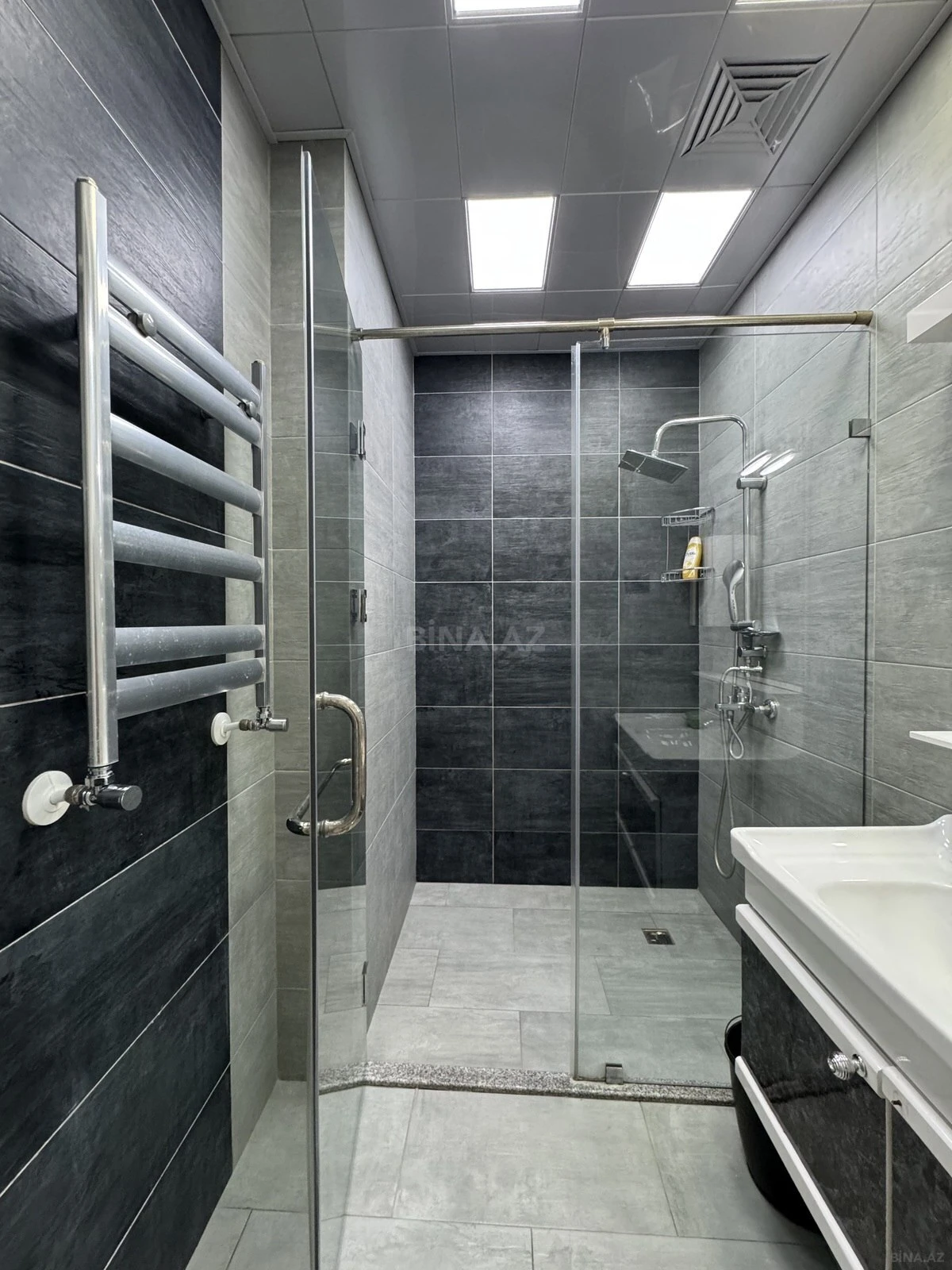 Kirayə verilir 3 otaqlı mənzil 120 m²