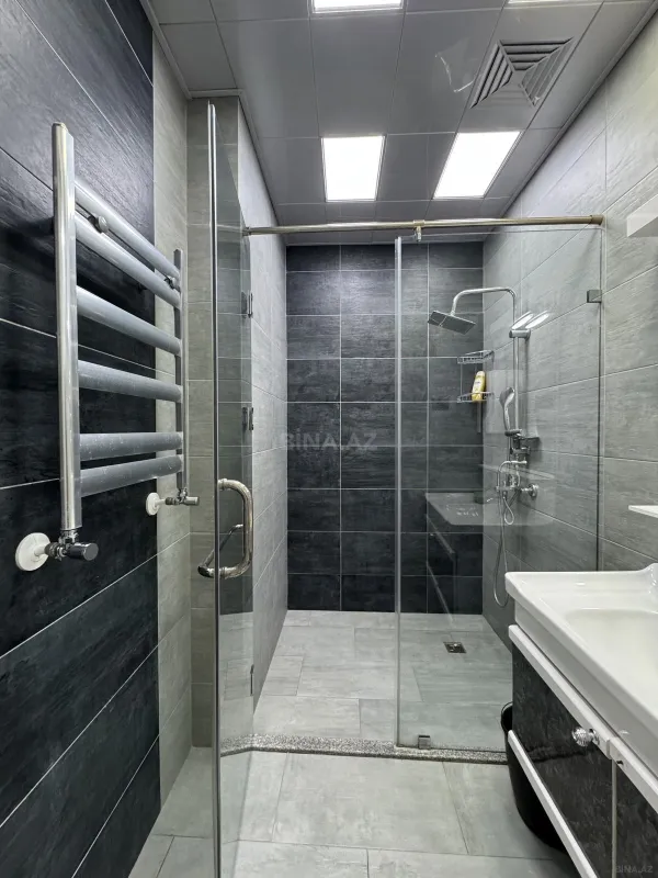 Kirayə verilir 3 otaqlı mənzil 120 m²