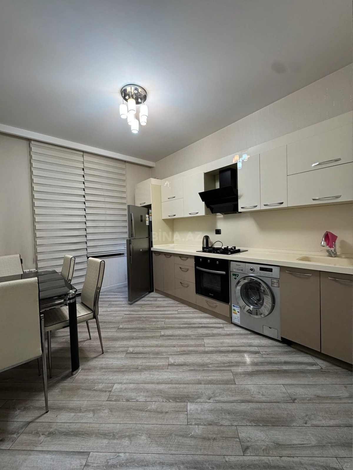 Kirayə verilir 3 otaqlı mənzil 120 m²