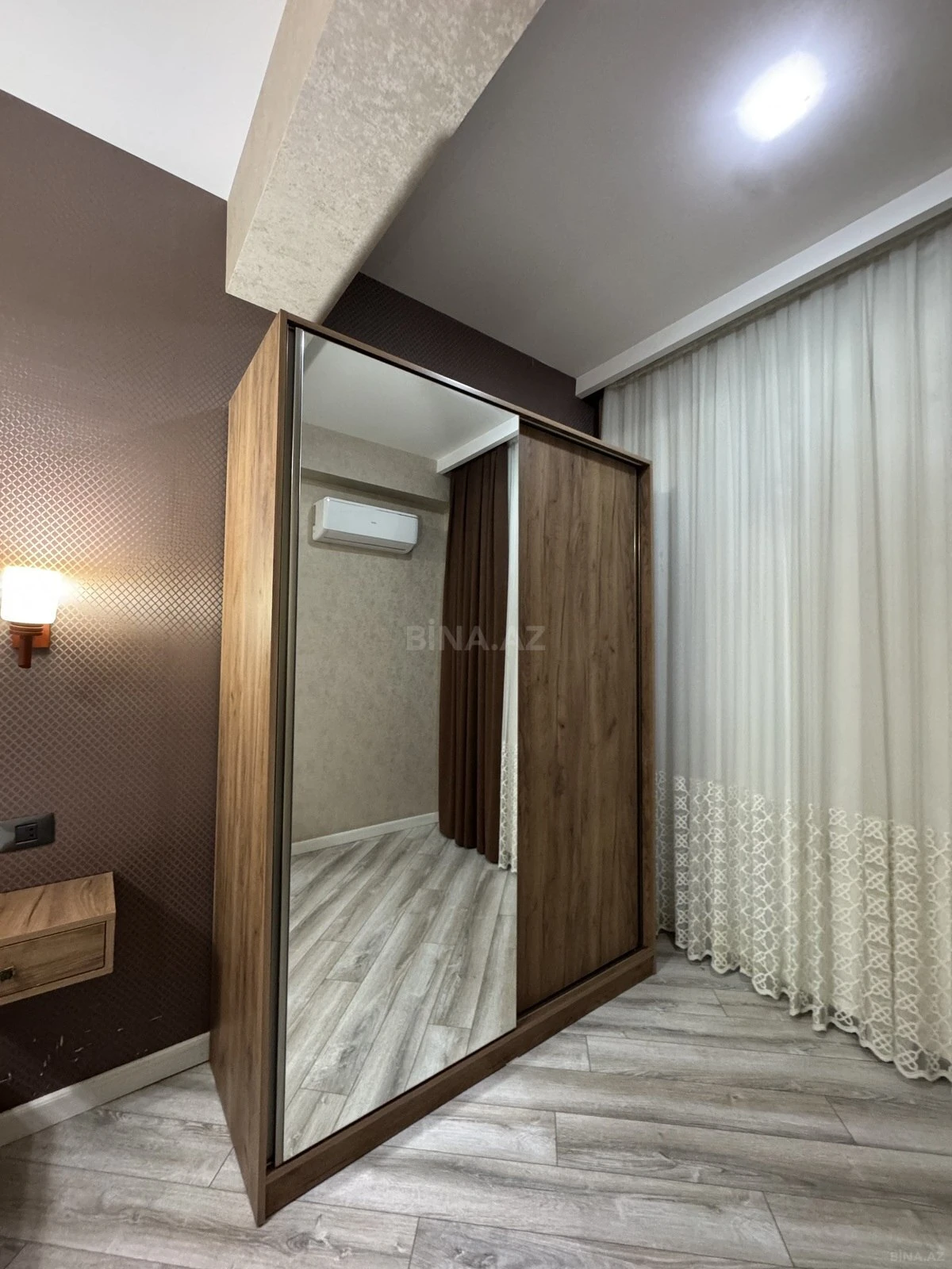 Kirayə verilir 3 otaqlı mənzil 120 m²