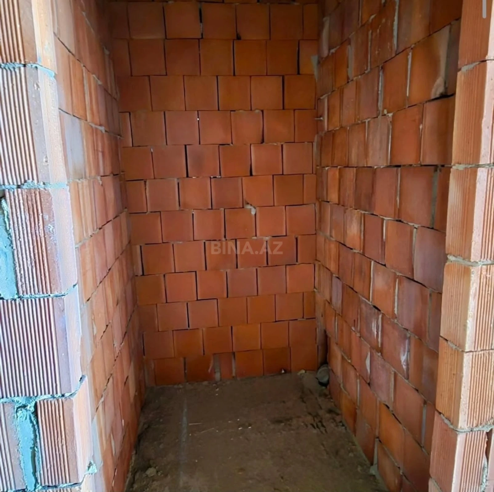Satılır 1 otaqlı mənzil 50 m²