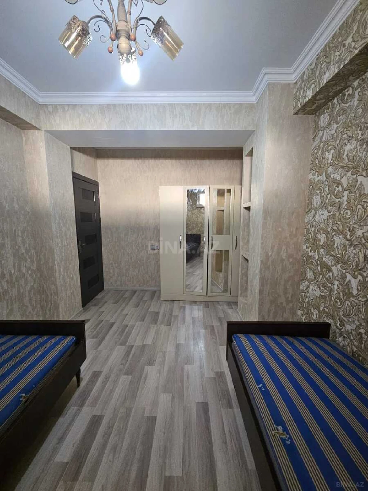 Satılır 2 otaqlı mənzil 57 m²