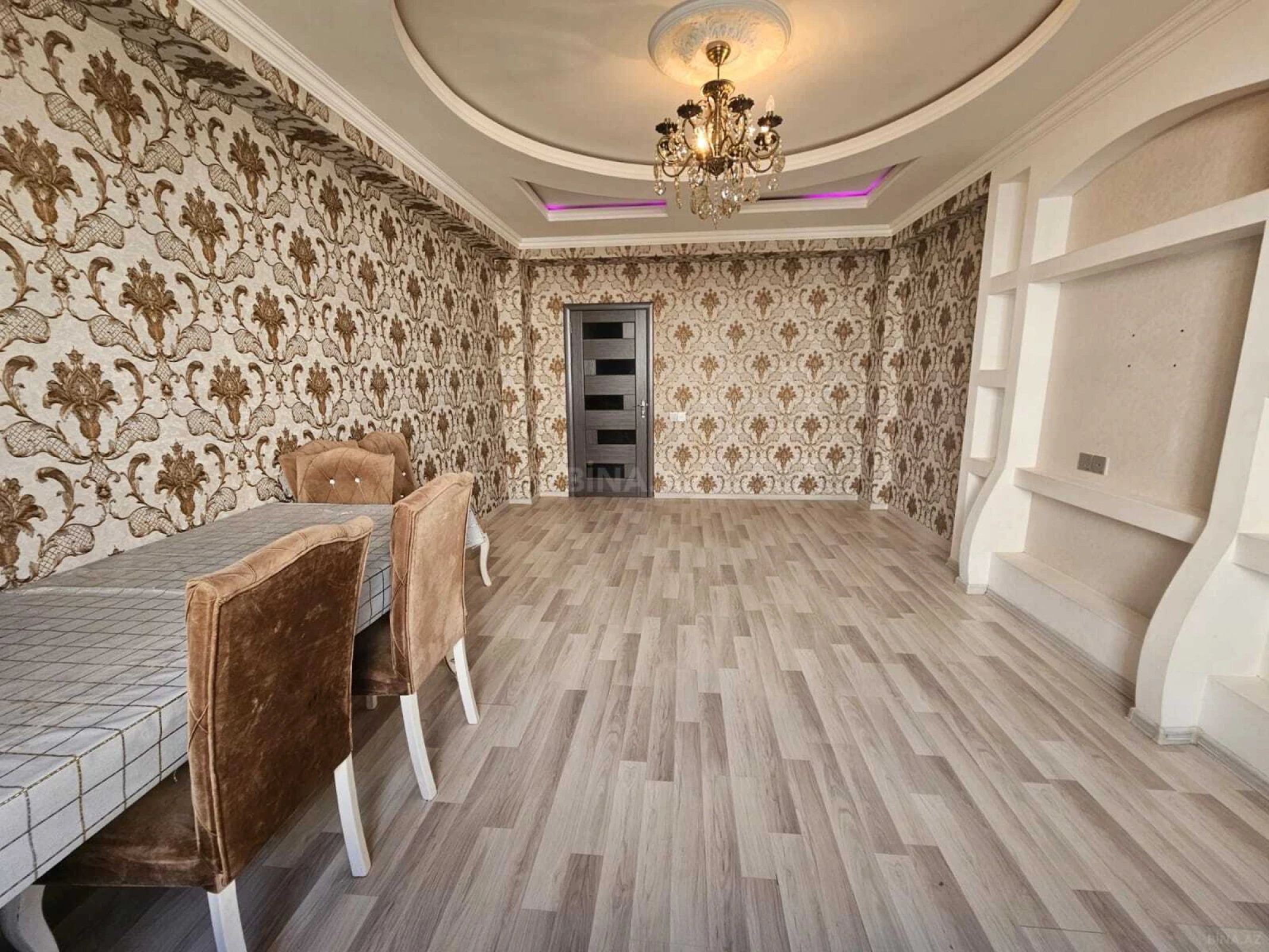 Satılır 2 otaqlı mənzil 57 m²