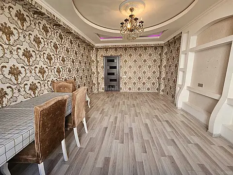 Satılır 2 otaqlı mənzil 57 m²