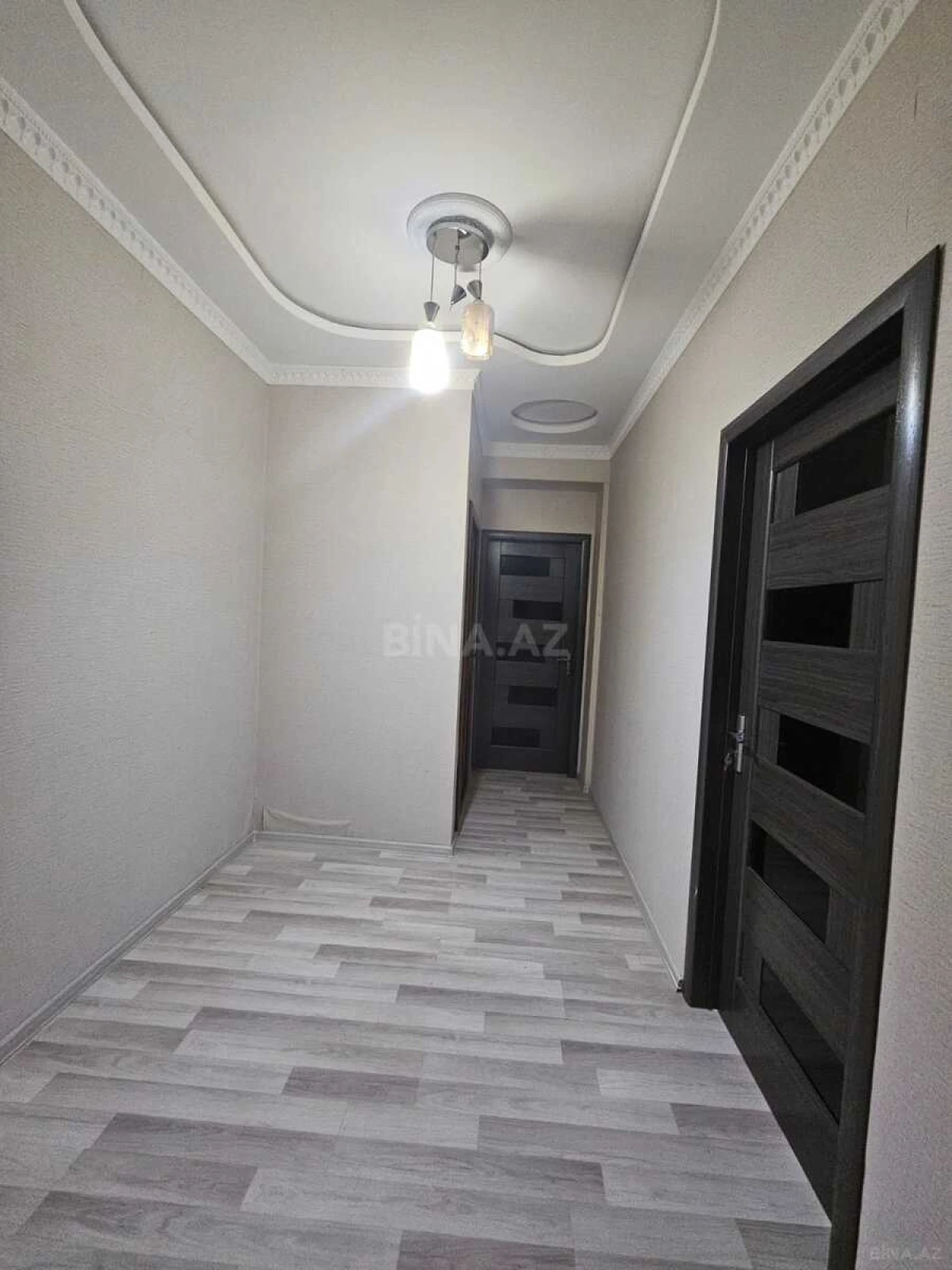 Satılır 2 otaqlı mənzil 57 m²