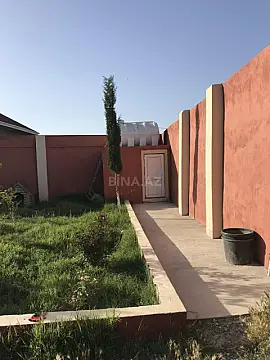 Satılır 4 otaqlı həyət evi 240 m²