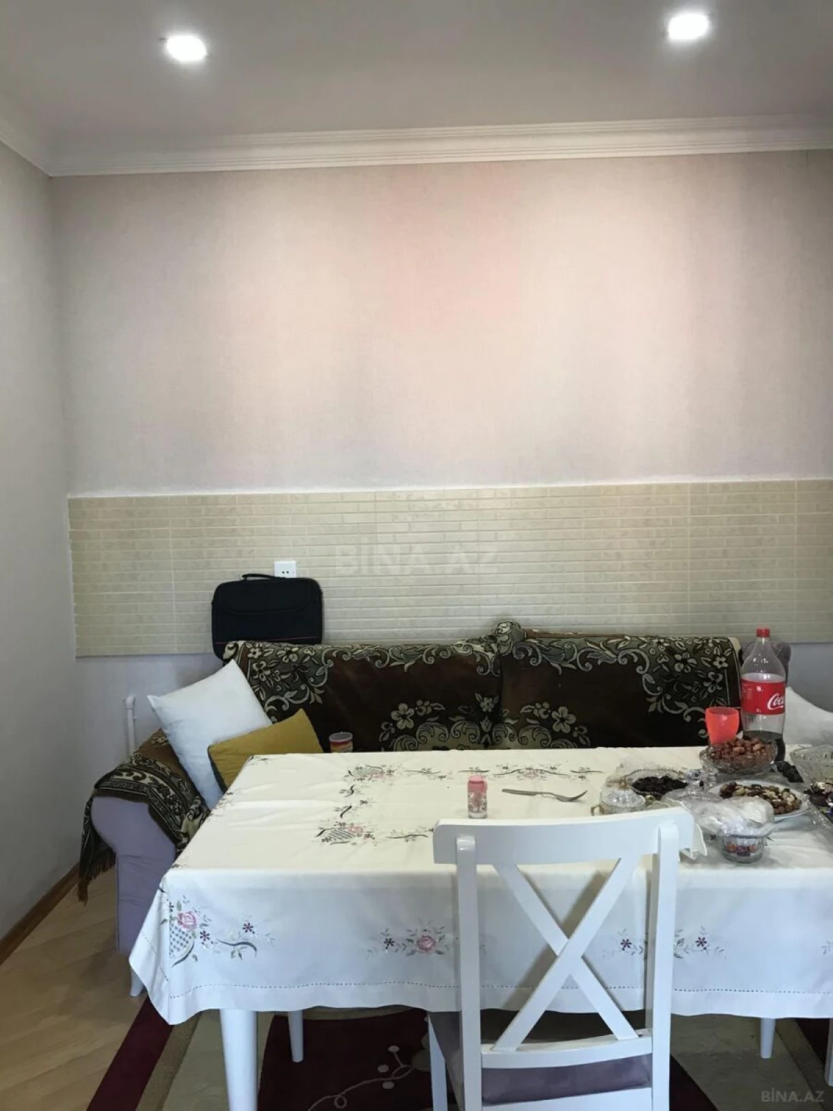 Satılır 4 otaqlı həyət evi 240 m²
