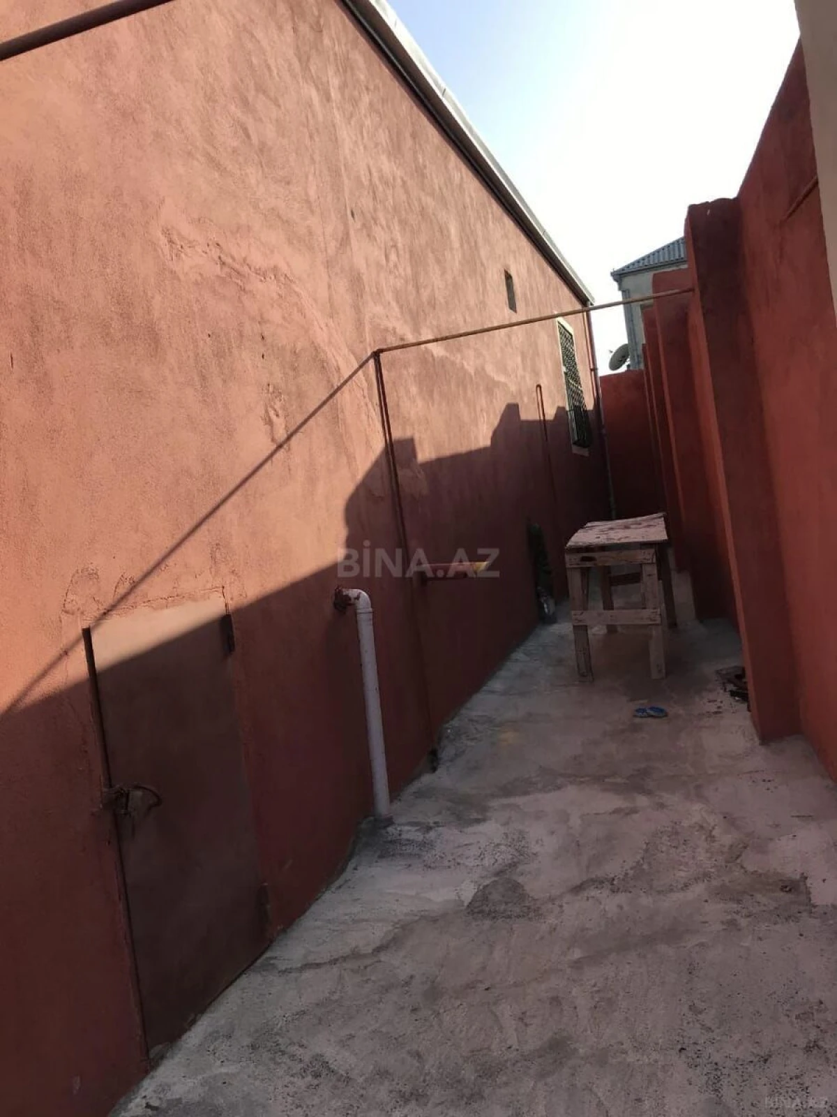 Satılır 4 otaqlı həyət evi 240 m²