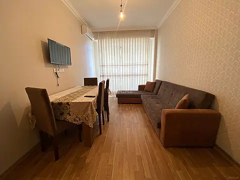 Kirayə verilir 2 otaqlı mənzil 55 m²