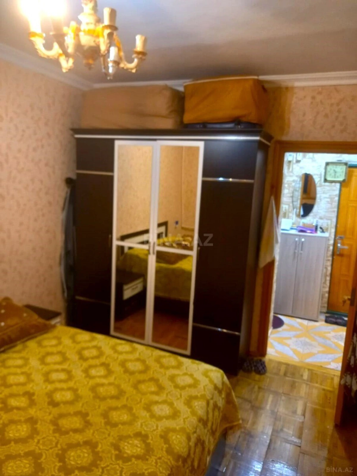 Satılır 2 otaqlı mənzil 72 m²
