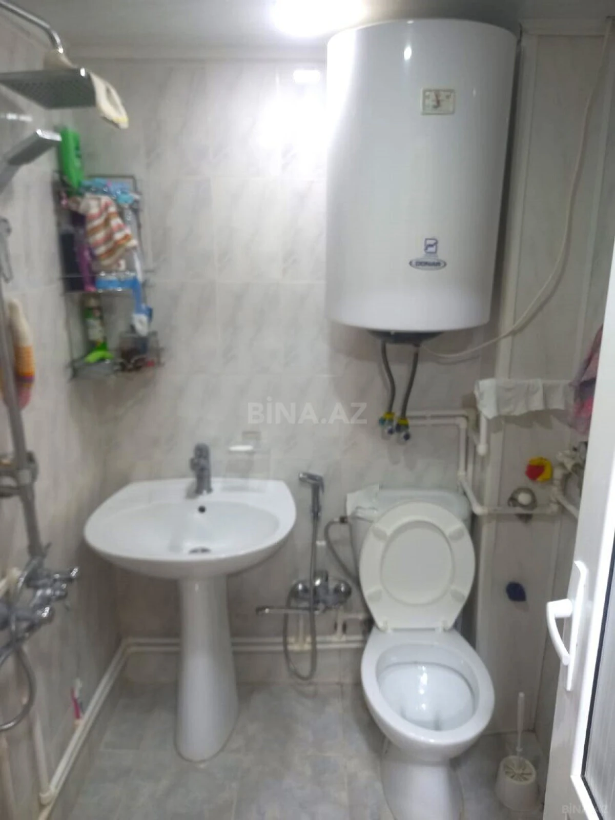 Satılır 2 otaqlı mənzil 72 m²