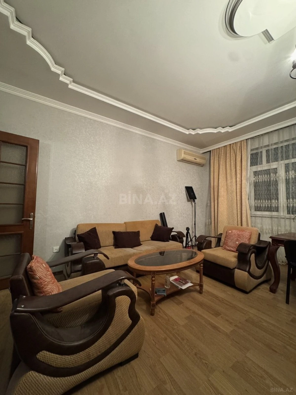 Kirayə verilir 1 otaqlı mənzil 60 m²