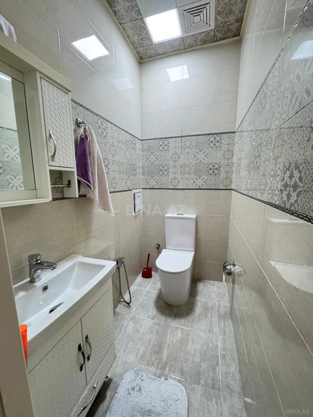 Satılır 2 otaqlı mənzil 100 m²