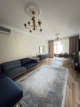 Satılır 2 otaqlı mənzil 100 m²