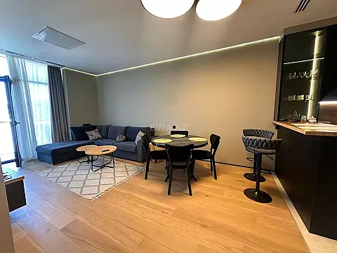 Kirayə verilir 2 otaqlı mənzil 79 m²