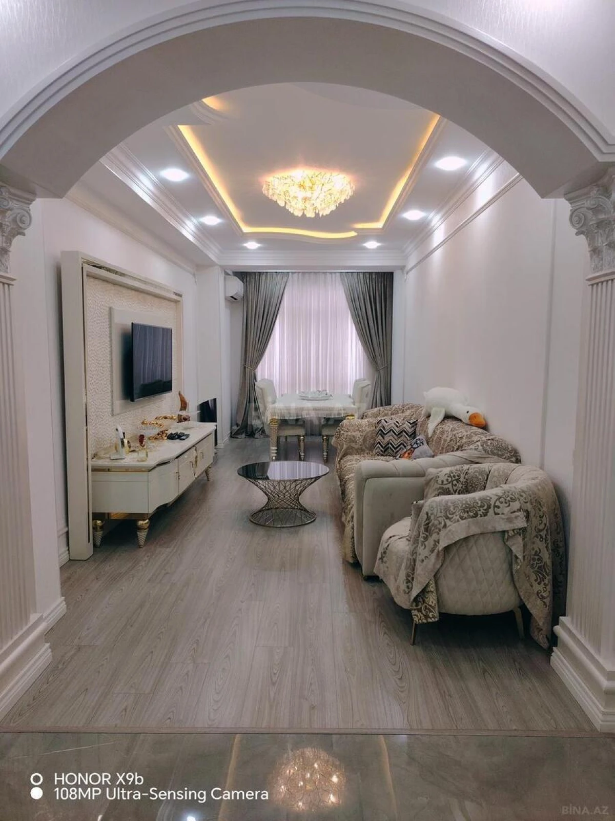 Kirayə verilir 2 otaqlı mənzil 120 m²