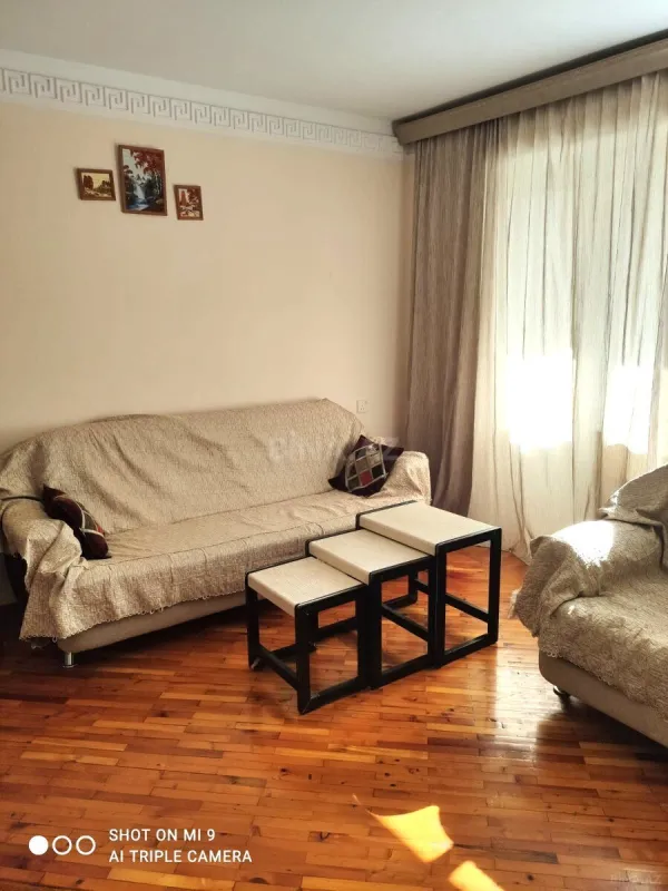 Kirayə verilir 2 otaqlı mənzil 65 m²