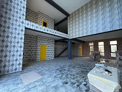 Satılır 10 otaqlı həyət evi 550 m²